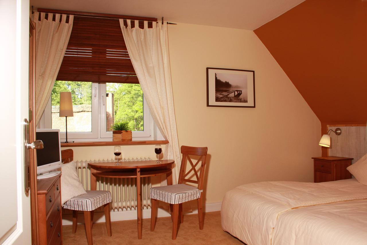 Hôtel Landhaus Absalonshorst à Groß Grönau Chambre photo